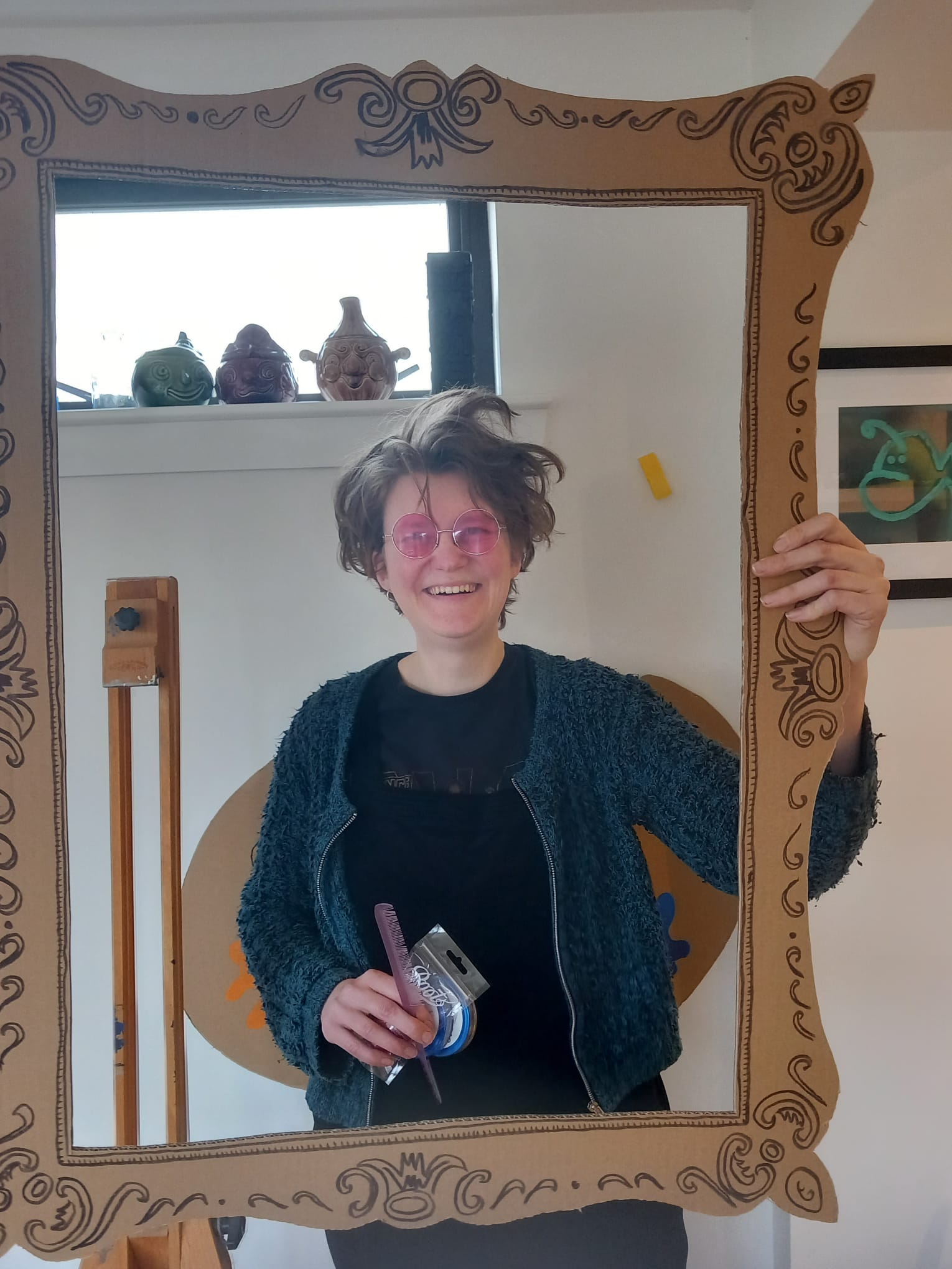 Looking for a date to watch queer comedy with!