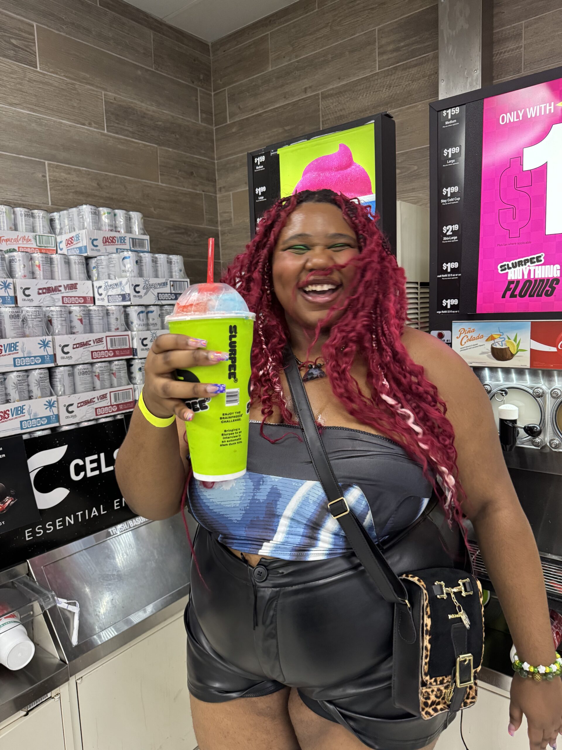 Beautiful, Colorful,Majestic Black Queer Femme Looking for Love